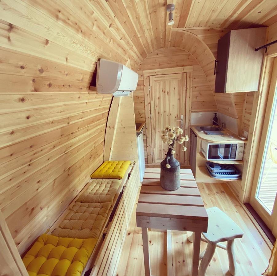 Camping La Ferme De Castellane Exterior photo
