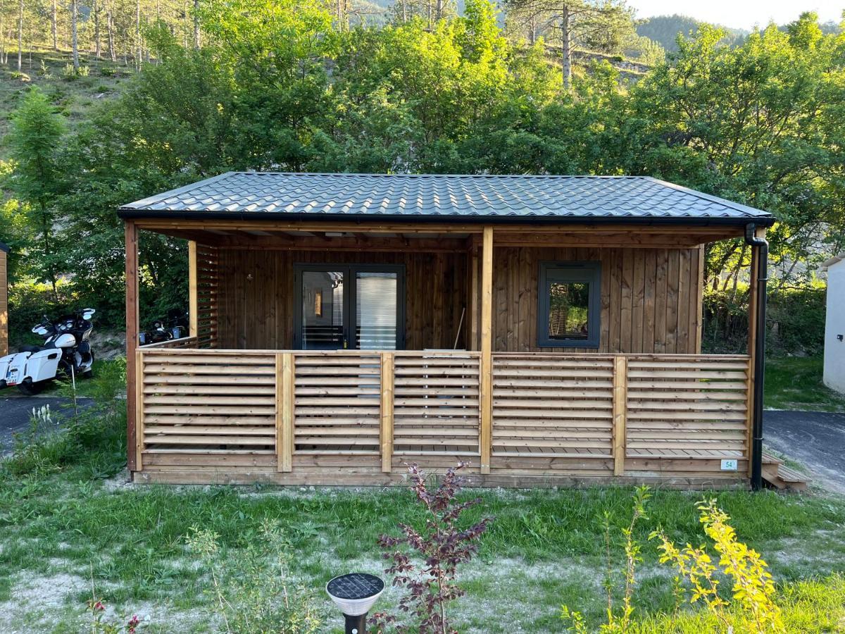 Camping La Ferme De Castellane Exterior photo