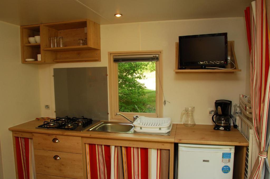 Camping La Ferme De Castellane Room photo