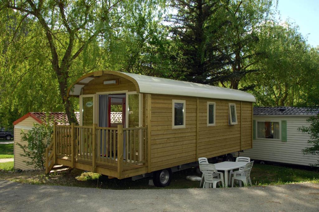 Camping La Ferme De Castellane Room photo